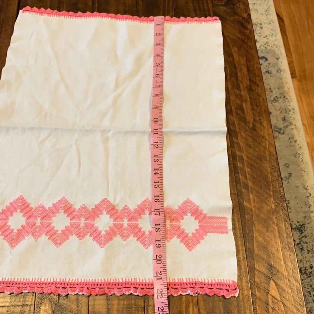 Vintage Handmade Kitchen Hand Towel pink/white